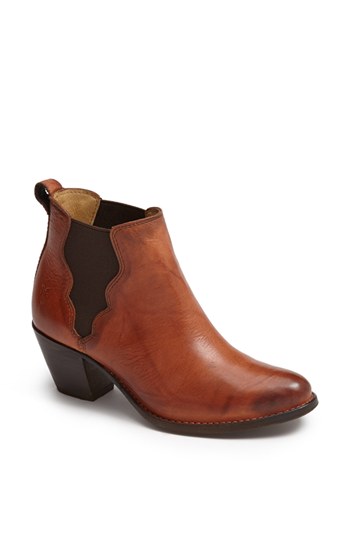 SADDLE
