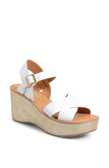 WHITE/ GOLD