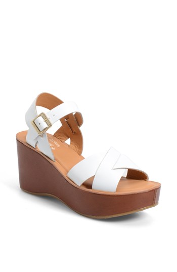 WHITE/ AVANA