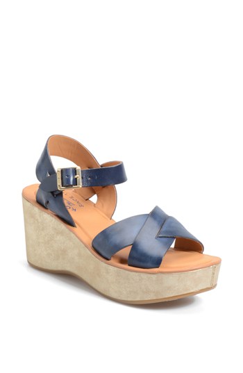 NAVY/ GOLD