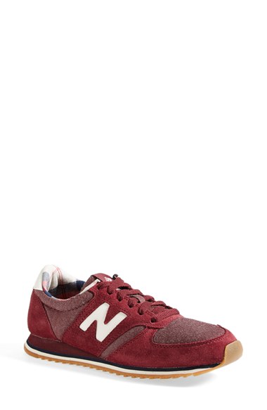 DARK RED