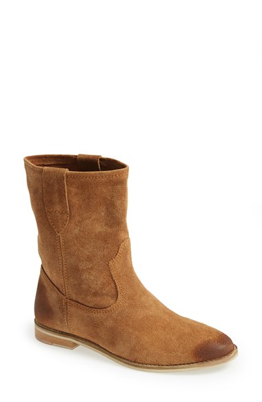TAN SUEDE