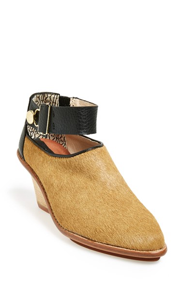 CAMEL PONY HAIR/ BLACK